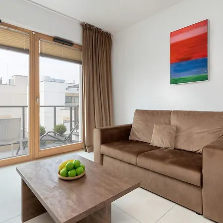 Modern And Elegant Filarskiego In With Air Conditioning & Parking And Gym By Renters Prestige Apartman Gdańsk