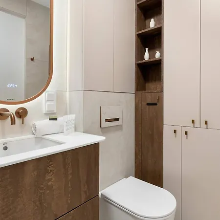 Apartman Modern And Elegant Filarskiego In With Air Conditioning & Parking And Gym By Renters Prestige *