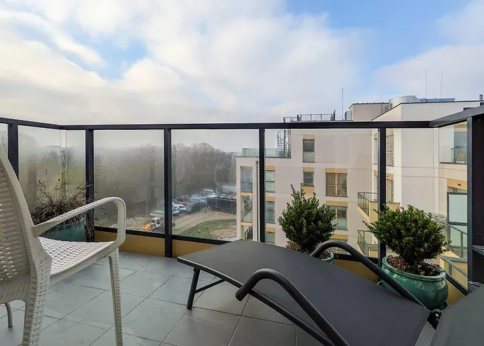 Modern And Elegant Filarskiego In With Air Conditioning & Parking And Gym By Renters Prestige Apartament *