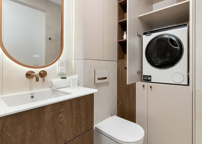 Modern And Elegant Filarskiego In With Air Conditioning & Parking And Gym By Renters Prestige Gdansk